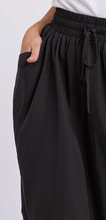 Load image into Gallery viewer, Katie skirt black
