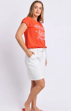 Load image into Gallery viewer, Sailing club tee - red

