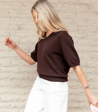 Load image into Gallery viewer, Lila SSLV V Knit chocolate
