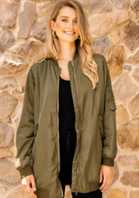 Load image into Gallery viewer, Bomber jacket long
