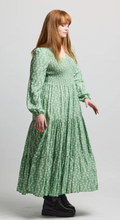 Load image into Gallery viewer, Atlantic dress sage daisy
