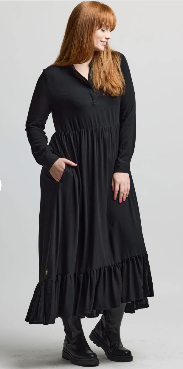 Stella + Gemma Gold leopard print stripe cross t-shirt dress - NZ online fashion boutique | Dragonfly Collective In style with Dragonfly Collective Stella + Gemma Gold leopard print stripe cross t-shirt dress - NZ online fashion boutique | Dragonfly Collective In style with Dragonfly Collective