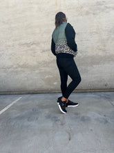 Load image into Gallery viewer, Leopard print puffer vest
